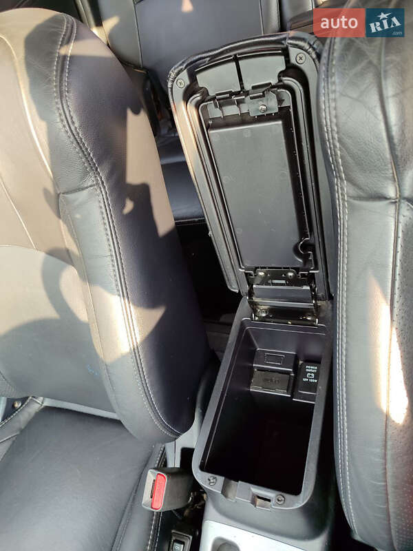 Внедорожник / Кроссовер Mitsubishi Outlander 2009 в Стрые