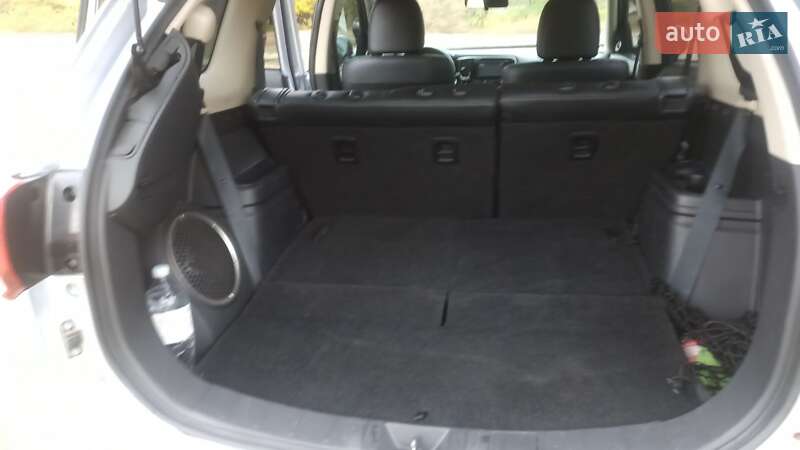 Позашляховик / Кросовер Mitsubishi Outlander 2013 в Полтаві фото 31 Позашляховик / Кросовер Mitsubishi Outlander 2013 в Полтаві