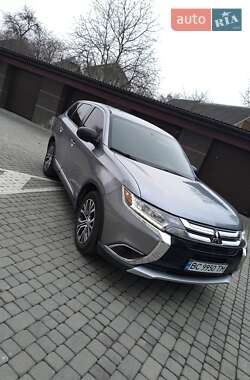 Mitsubishi Outlander 2017