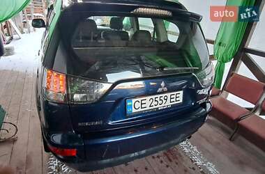 Внедорожник / Кроссовер Mitsubishi Outlander 2010 в 