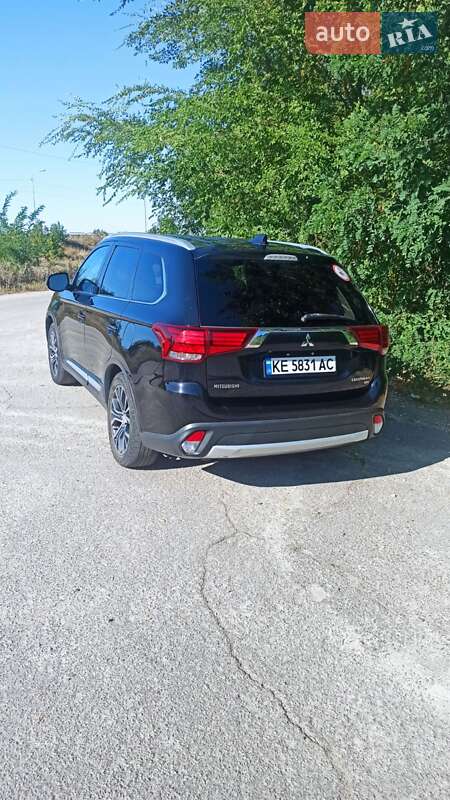 Внедорожник / Кроссовер Mitsubishi Outlander 2018 в Днепре