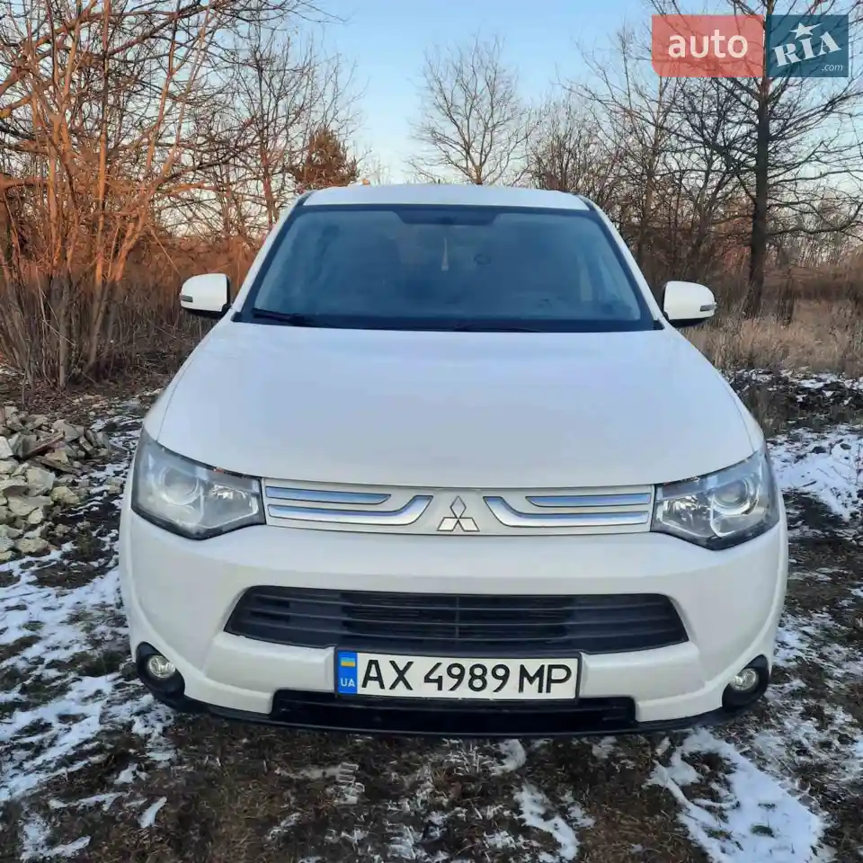 2012 Mitsubishi Outlander - мініатюра 37