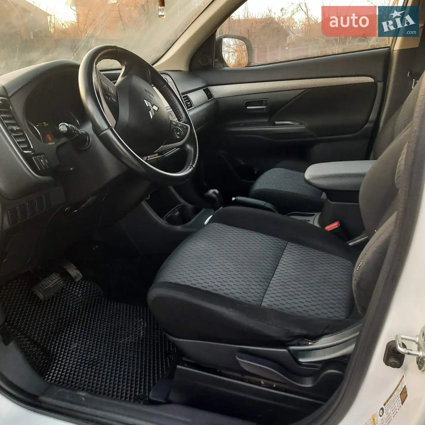 2013 Mitsubishi Outlander - мініатюра 10