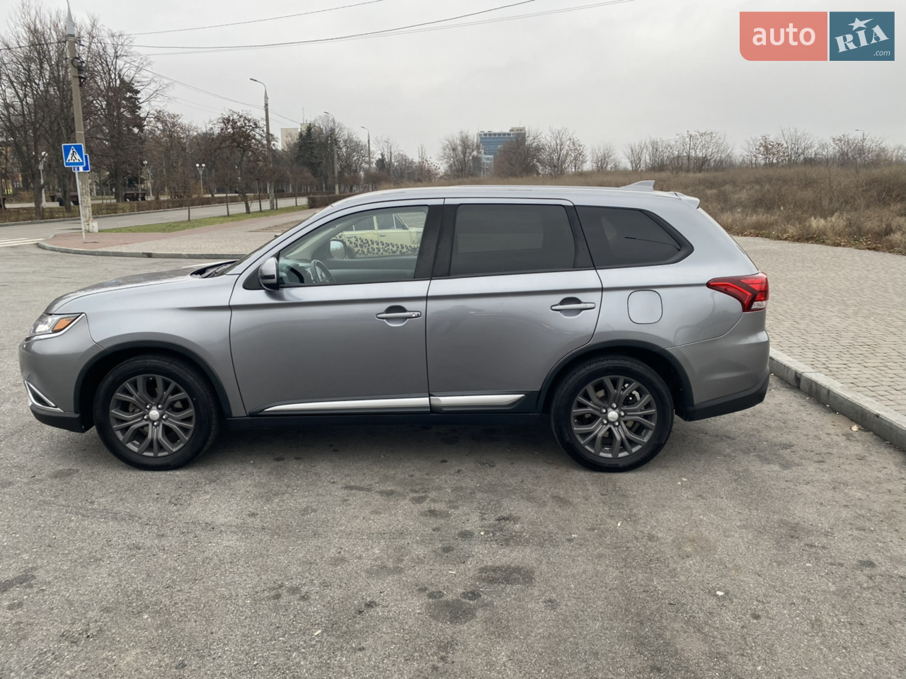 2017 Mitsubishi Outlander - мініатюра 23