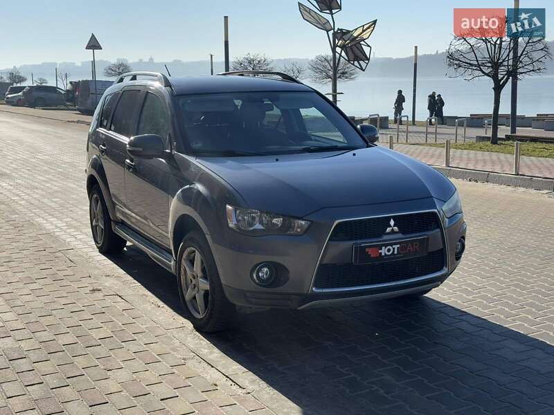 Внедорожник / Кроссовер Mitsubishi Outlander 2010 в Тернополе
