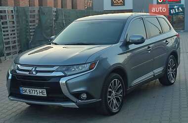 Mitsubishi Outlander 2015