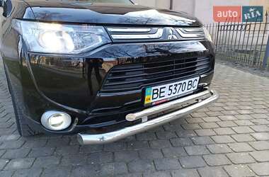 Внедорожник / Кроссовер Mitsubishi Outlander 2012 в Николаеве