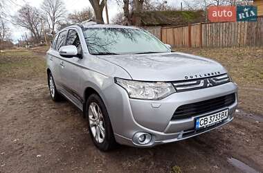 Mitsubishi Outlander 2012