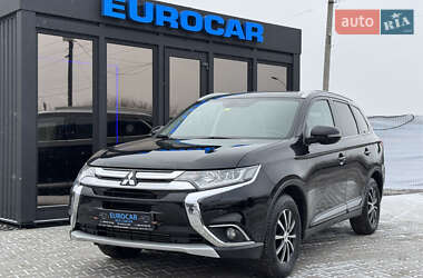 Внедорожник / Кроссовер Mitsubishi Outlander 2016 в Ровно