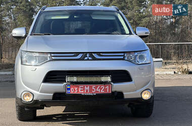 Позашляховик / Кросовер Mitsubishi Outlander 2013 в Дубні