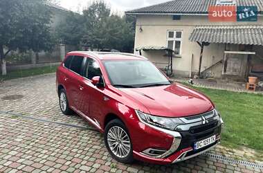 Позашляховик / Кросовер Mitsubishi Outlander 2019 в Львові