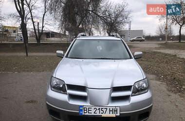 Внедорожник / Кроссовер Mitsubishi Outlander 2004 в Первомайске