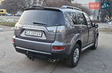 Внедорожник / Кроссовер Mitsubishi Outlander 2011 в Киеве