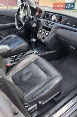 Позашляховик / Кросовер Mitsubishi Outlander 2004 в 