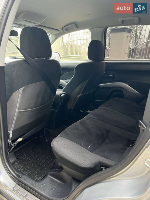 Позашляховик / Кросовер Mitsubishi Outlander 2007 в Рожнятові