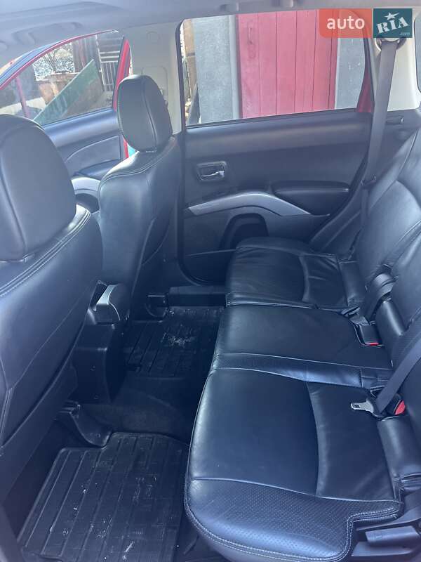 Внедорожник / Кроссовер Mitsubishi Outlander 2008 в Красилове