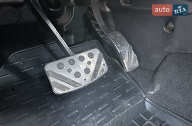 Внедорожник / Кроссовер Mitsubishi Outlander 2008 в 
