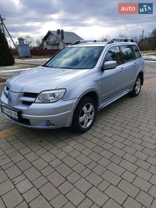 Внедорожник / Кроссовер Mitsubishi Outlander 2008 в Львове фото 3 Внедорожник / Кроссовер Mitsubishi Outlander 2008 в Львове