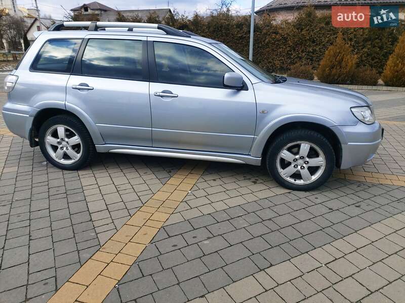 Внедорожник / Кроссовер Mitsubishi Outlander 2008 в Львове фото 7 Внедорожник / Кроссовер Mitsubishi Outlander 2008 в Львове