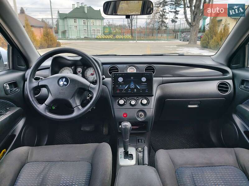 Внедорожник / Кроссовер Mitsubishi Outlander 2008 в Львове фото 14 Внедорожник / Кроссовер Mitsubishi Outlander 2008 в Львове