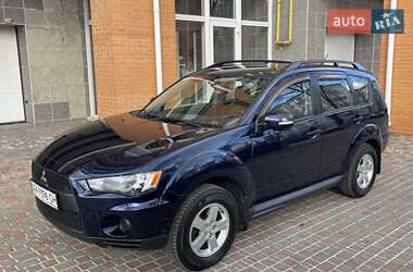 Mitsubishi Outlander 2011