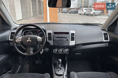 Позашляховик / Кросовер Mitsubishi Outlander 2011 в Києві