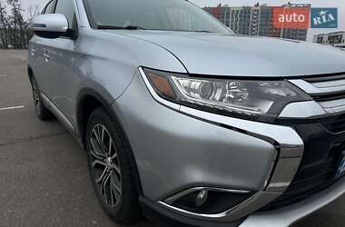 Mitsubishi Outlander 2015