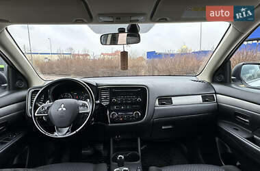 Внедорожник / Кроссовер Mitsubishi Outlander 2013 в Дрогобыче