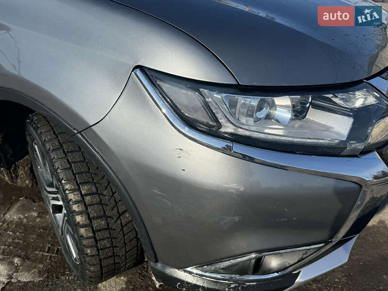 Внедорожник / Кроссовер Mitsubishi Outlander 2018 в Дергачах