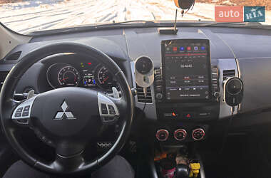 Позашляховик / Кросовер Mitsubishi Outlander 2012 в Полтаві