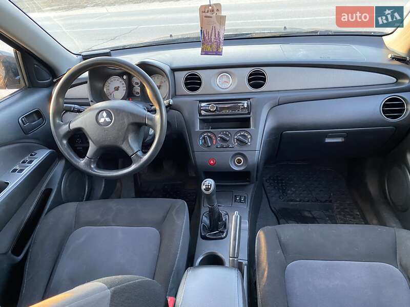 Внедорожник / Кроссовер Mitsubishi Outlander 2007 в Тараще