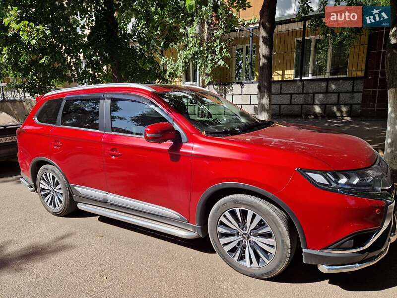 Позашляховик / Кросовер Mitsubishi Outlander 2020 в Кропивницькому фото 6 Позашляховик / Кросовер Mitsubishi Outlander 2020 в Кропивницькому