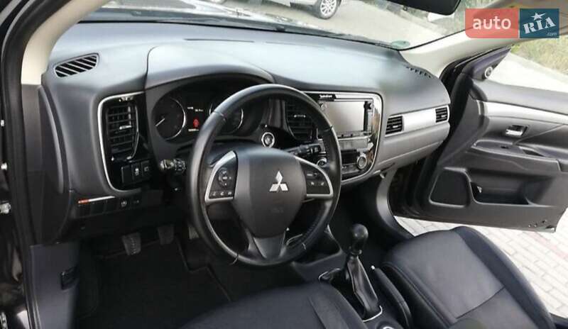 Внедорожник / Кроссовер Mitsubishi Outlander 2014 в Тернополе