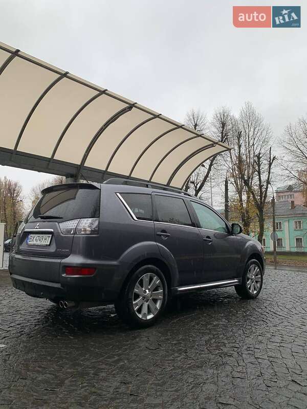 Позашляховик / Кросовер Mitsubishi Outlander 2011 в Хмельницькому