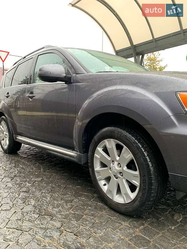 Позашляховик / Кросовер Mitsubishi Outlander 2011 в Хмельницькому