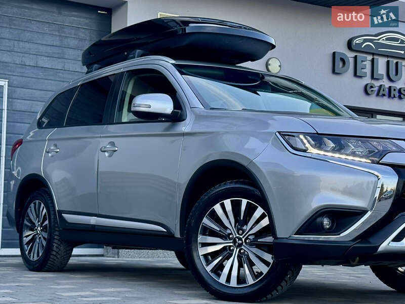 Внедорожник / Кроссовер Mitsubishi Outlander 2019 в Трускавце