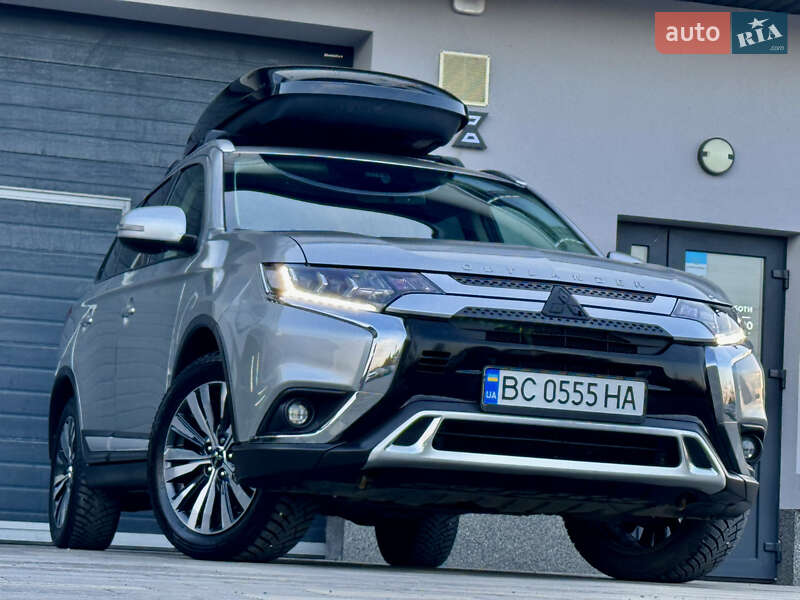Внедорожник / Кроссовер Mitsubishi Outlander 2019 в Трускавце