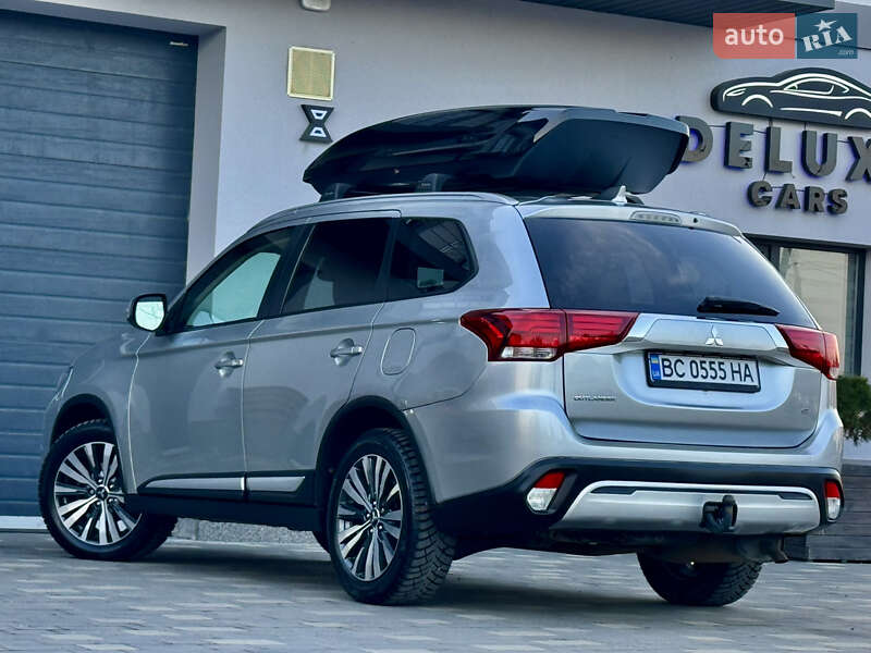 Внедорожник / Кроссовер Mitsubishi Outlander 2019 в Трускавце