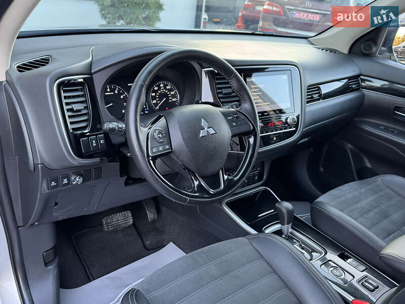 Внедорожник / Кроссовер Mitsubishi Outlander 2019 в Трускавце