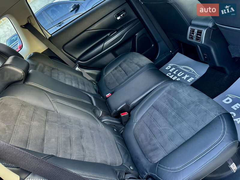 Внедорожник / Кроссовер Mitsubishi Outlander 2019 в Трускавце