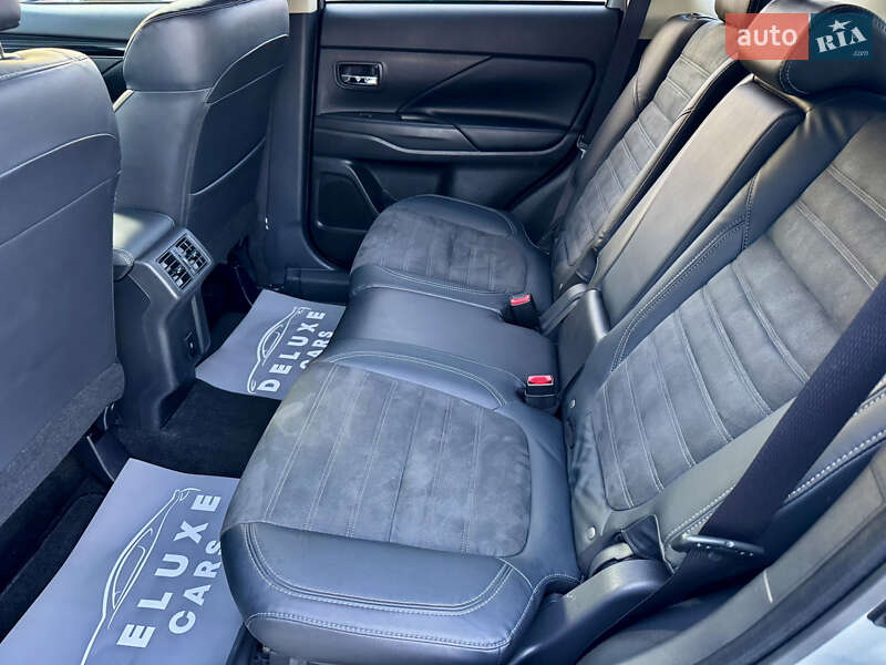 Внедорожник / Кроссовер Mitsubishi Outlander 2019 в Трускавце