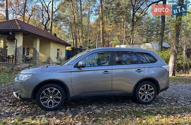Mitsubishi Outlander 2014