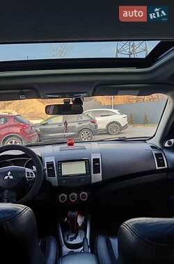 Внедорожник / Кроссовер Mitsubishi Outlander 2007 в 
