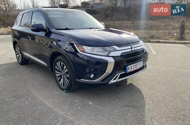 Позашляховик / Кросовер Mitsubishi Outlander 2020 в Білій Церкві