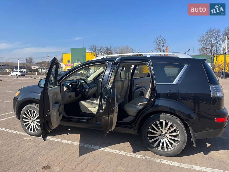 Внедорожник / Кроссовер Mitsubishi Outlander 2008 в Пулинах