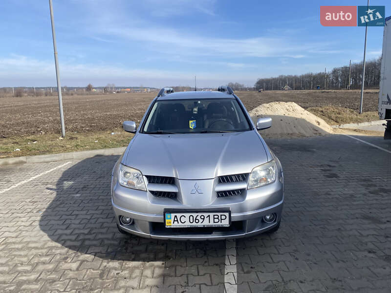 Mitsubishi Outlander 2008