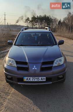 Внедорожник / Кроссовер Mitsubishi Outlander 2005 в Ахтырке