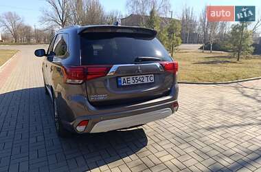 Внедорожник / Кроссовер Mitsubishi Outlander 2019 в Никополе