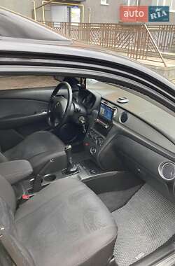 Внедорожник / Кроссовер Mitsubishi Outlander 2003 в 