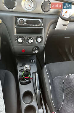 Внедорожник / Кроссовер Mitsubishi Outlander 2006 в 